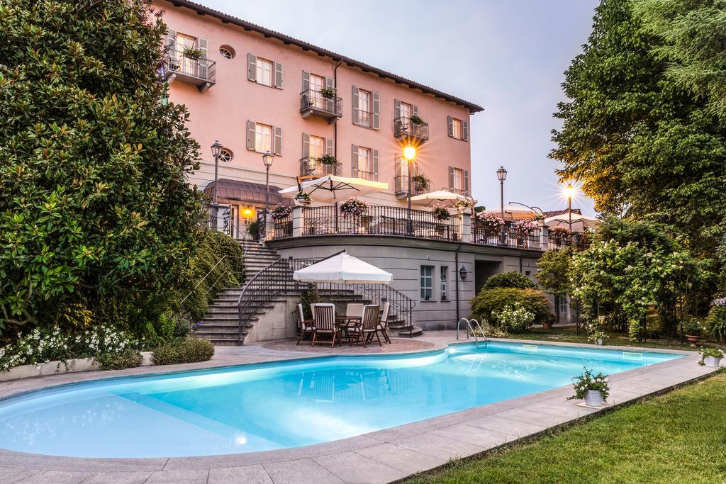 Ristorante Albergo Ca' Vittoria Tigliole Exterior photo